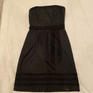 Black cocktail mini dress in black. Size 6. Brand is Laundry by Shelli Segal